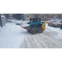 Услуги мини-погрузчика - Уборка снега механизированно