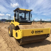 Аренда грунтового вибрационного катка Bomag BW 213 12,5 тонн