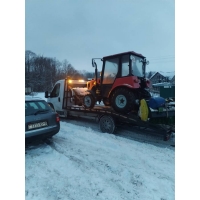 Аренда трактора МТЗ 320.4 со щеткой и отвалом для уборки снега