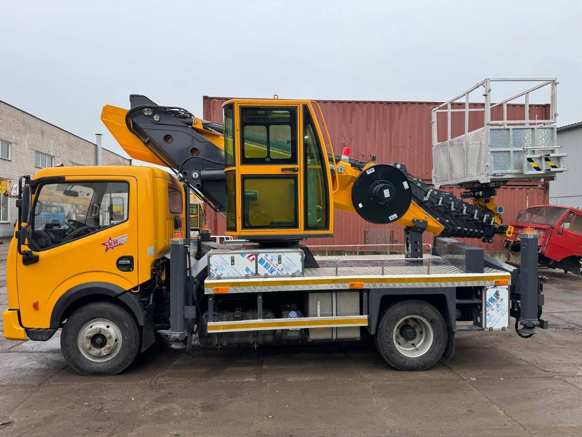 Автовышка  CHANGXING GK35телескоп