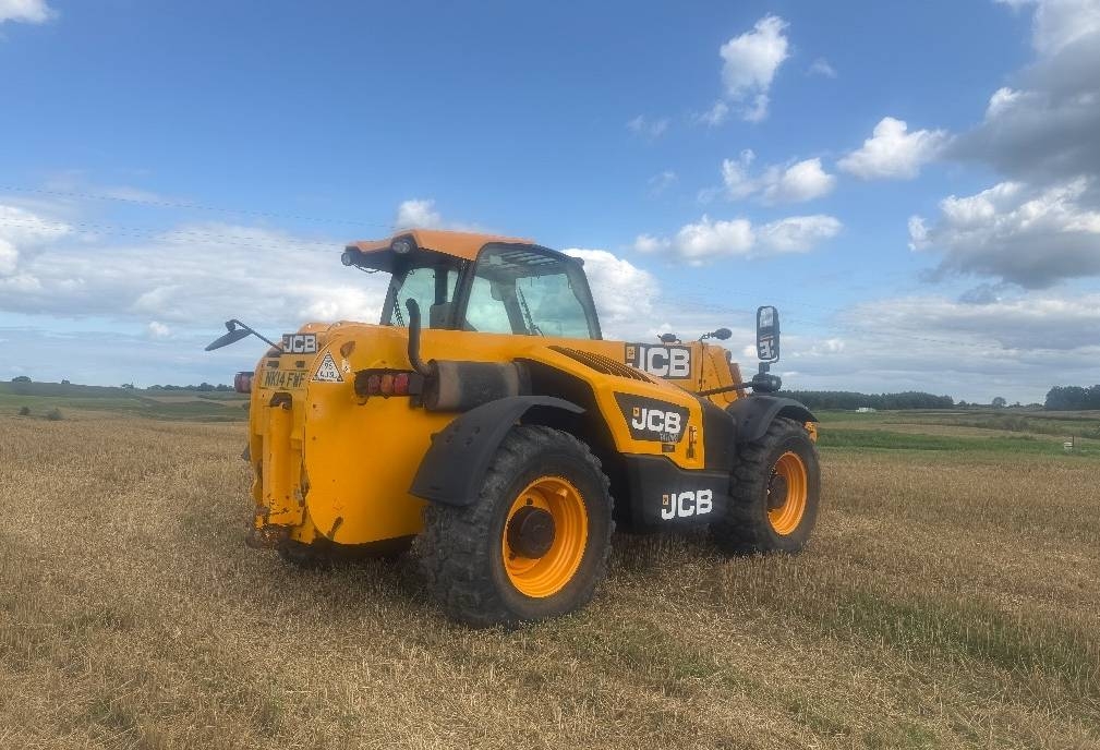 Экскаватор-погрузчик  JCB 541-70 Agri Super